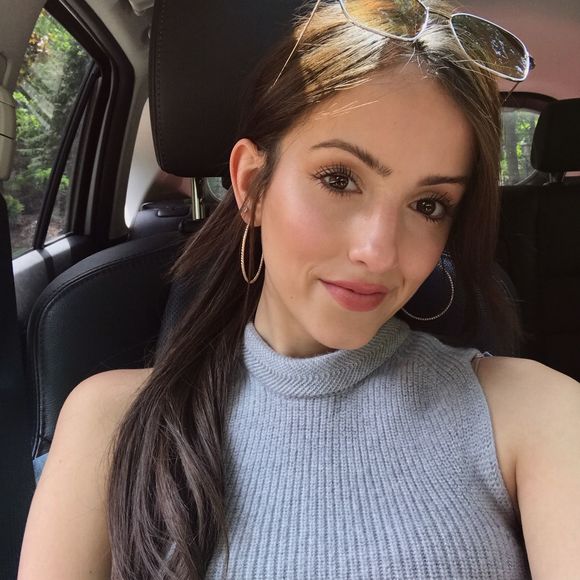 Meet your Posher, Haley - Picture 1 of 1